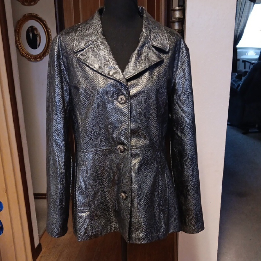 Outbrook Womens Black And Gray Print Faux Leather Snakeskin Jacket